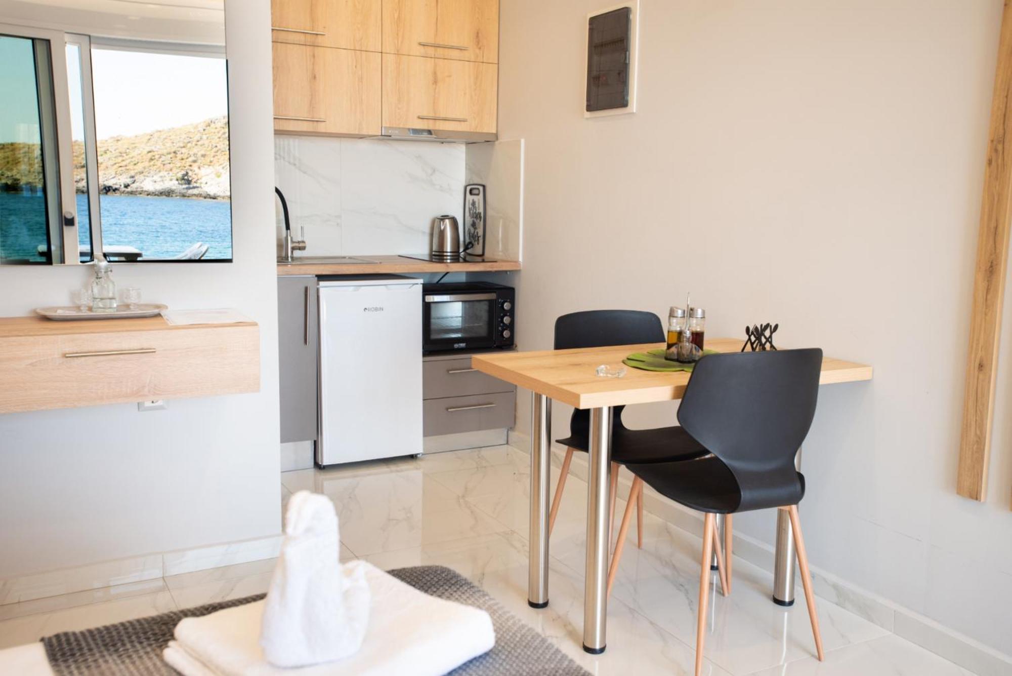 Beachfront Studio Kyma West ~ Crete's Hidden Gem Kali Limenes Buitenkant foto